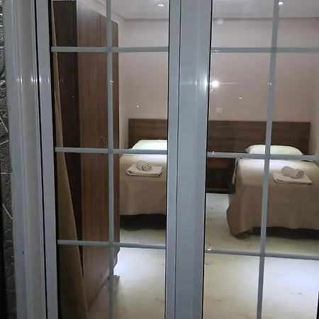 Maryelen Marathias * Perivólion