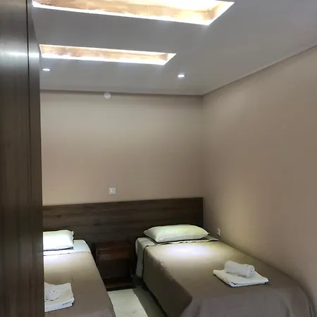 Maryelen Marathias Villa *