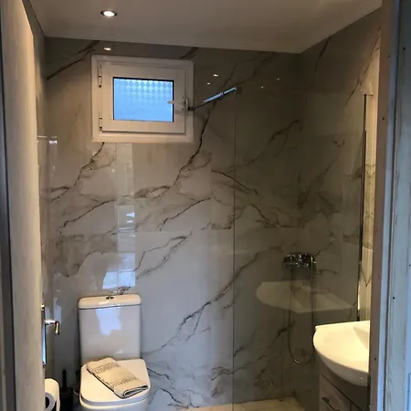 Maryelen Marathias Villa