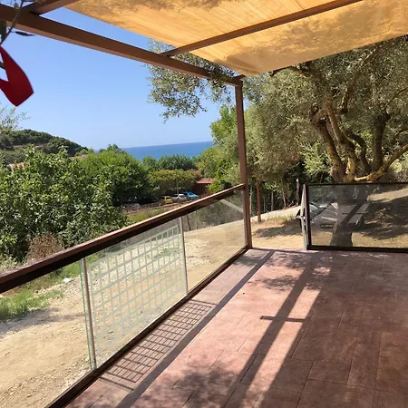 Maryelen Marathias Villa *